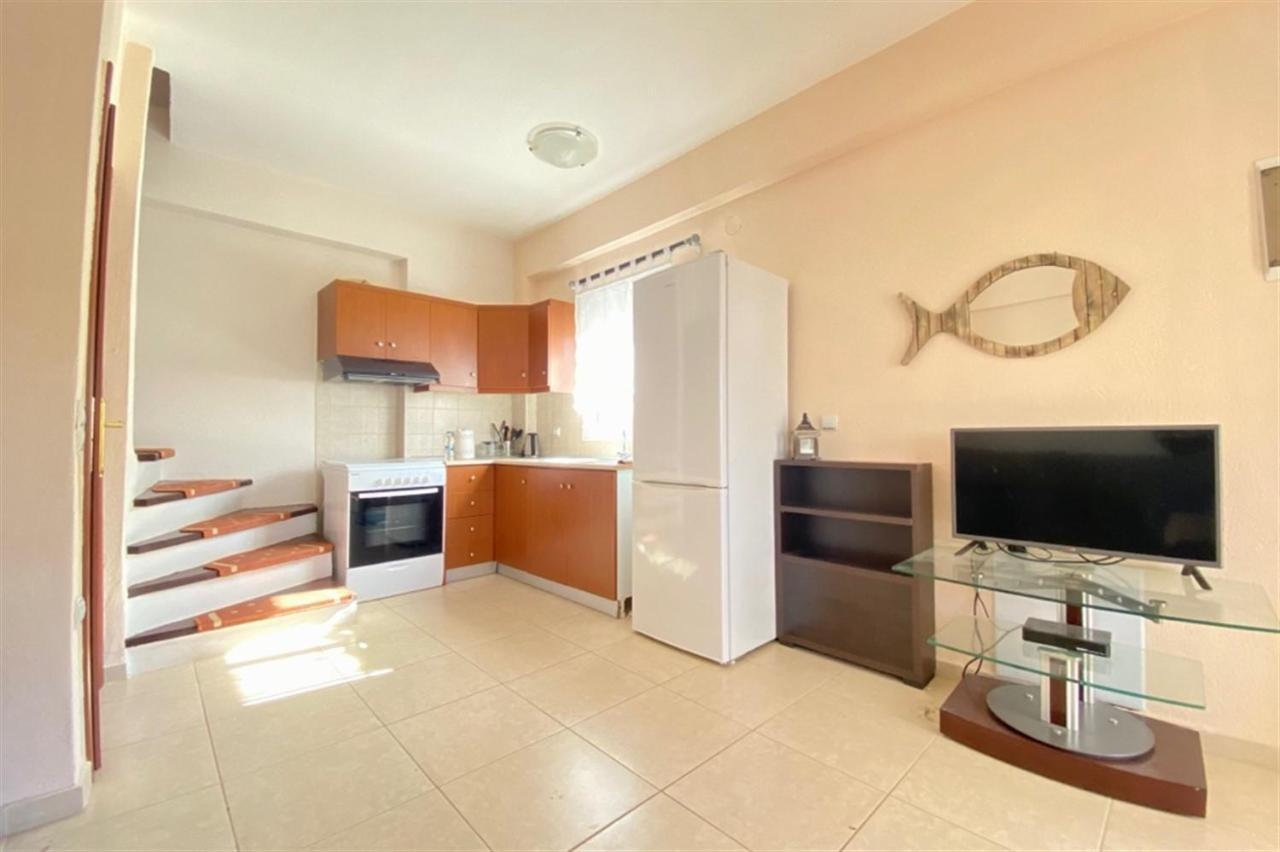 Pine Beach Holiday Home 2 Bedrooms 50 Meters To The Beach Kalyves Polygyrou Exterior foto